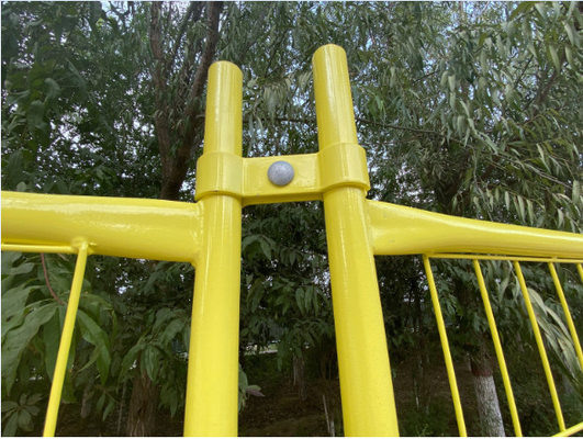 Dây 4mm Chiều cao 7ft Pvc tráng Úc Hàng rào tạm thời bằng chân nhựa