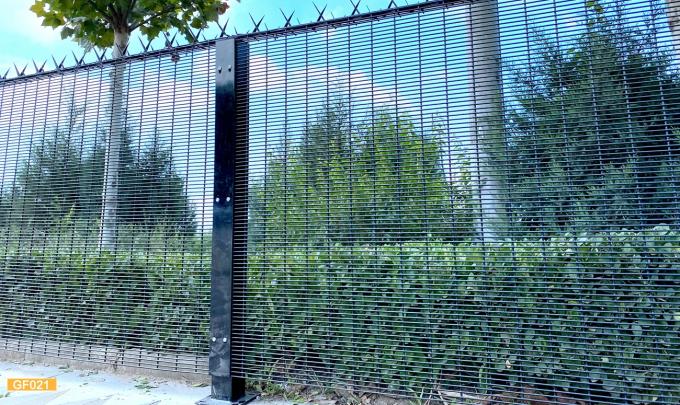 Hàng rào an ninh chống cắt 4mm Chiều cao 6feet phủ PVC với thanh phẳng 0