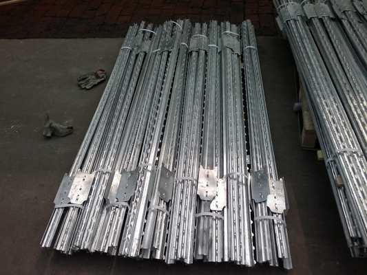 7 Ft Green Steel hàng rào T Post bột phủ 0.83 Lb mỗi chân