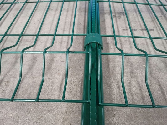 Hàng rào lưới thép hàn uốn cong 3d bảo vệ hàng rào sân vườn