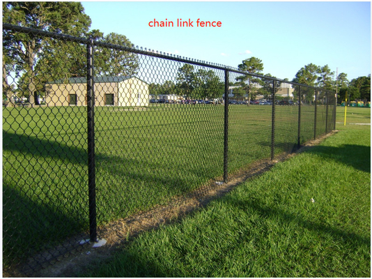 Dây 3 mm 60 * 60mm Opeing Twist Edge Hàng rào liên kết chuỗi bọc PVC cho trang trại