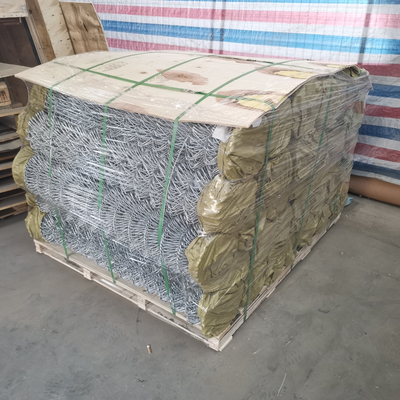 6ft 8ft 5x5 6x6 Ống sợi dây chuyền PVC phủ nhựa đan cho hàng rào nông nghiệp