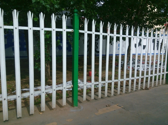 Bức tường thép phủ bột ốp thép ốp PVC ốp thép đen Lớp hàng rào thép ống thấp cho vườn Villa trang trí