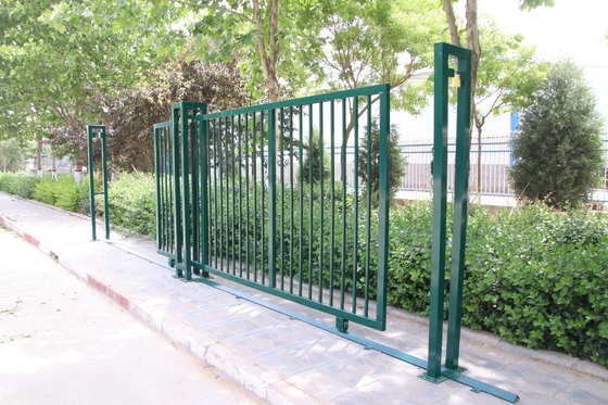 Hàng rào vườn bằng kim loại điện Cổng trượt 4,5x2,0m Chiều rộng 4,0m 4,5m 5,0m 6,0m