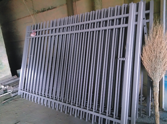 1.5m thép ống hàng rào an ninh cao cung trên cao bột phủ hàng rào