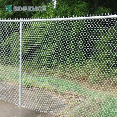 6ft 8ft hàng rào dây chuyền liên kết với PVC phủ và kết thúc kẽm