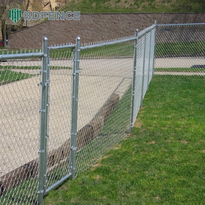 76mm Post Rail Chain Link Rào chắn lựa chọn hoàn hảo cho các sân thể thao và sân sau
