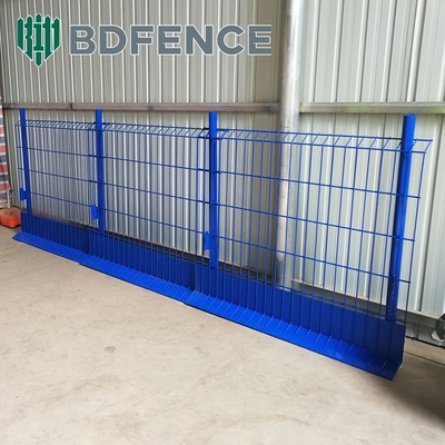 Q235 Lớp lưới thép bảo vệ cạnh hàng rào với bàn chân cho xây dựng