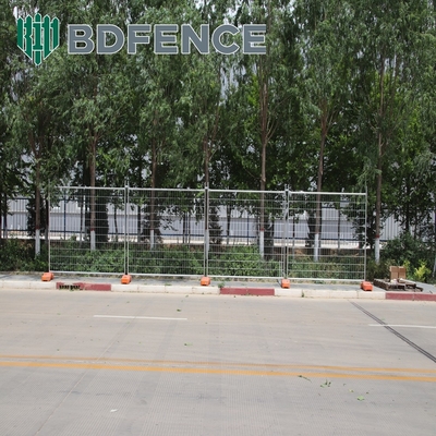 An toàn giao thông đường bộ tạm thời Các rào cản đường bộ kim loại với khoảng cách ống bên trong 110mm 120mm 150mm