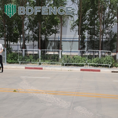 Nắm nóng nhựa galvanized kim loại hàng rào kiểm soát đám đông an ninh di động