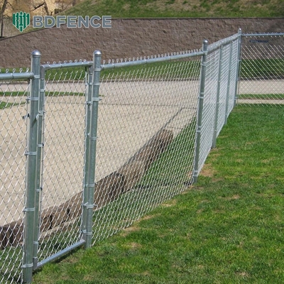 Cuộn hàng rào lưới mắt xích PVC Leadwalking 2.5mm-3.0mm Lỗ 60 X 60mm Hàng rào lưới thép 5ftx25FT Độ dày 1.8-6.0mm Hàng rào lưới thép hình thoi
