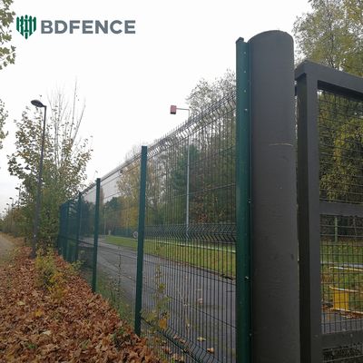 Hàng rào lưới V cao 1.8 M cho Khu Hoạt động Cộng đồng