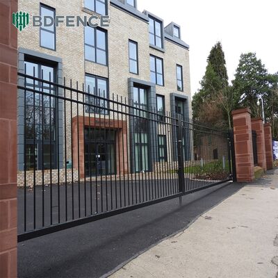 Lập hàng rào an ninh ngoài trời mới với tấm kim loại sắt nhôm Tubular Garrison cho nhà