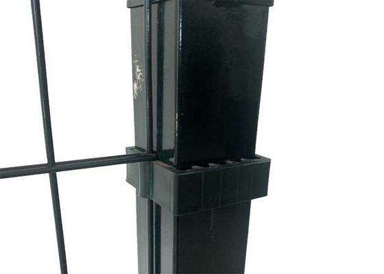 3d V Mesh hàng rào PVC màu xanh lá cây / đen / màu xám Metal hàng rào Wire Mesh an ninh