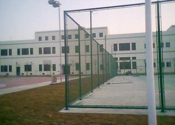 4.5mm Sau khi phủ PVC kẽm kim cương chuỗi nối hàng rào cho nhà máy trò chơi