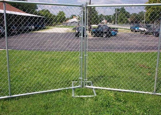 Hàng rào xây dựng nhiệt độ mạ kẽm 2,4x2,1m đứng miễn phí