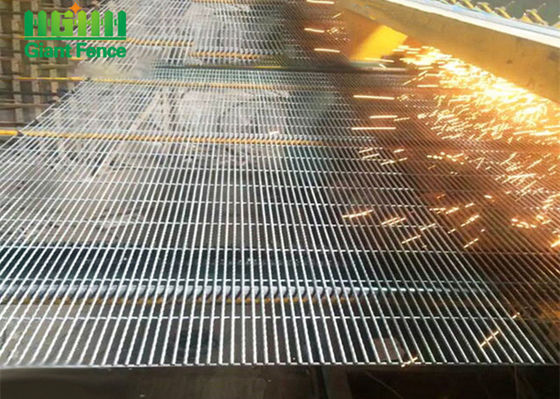 Dây thép carbon chống leo hàng rào an ninh cho nhà tù