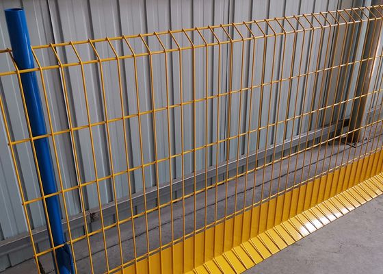 Hàng rào bảo vệ cạnh HGMT Dây sắt L3m cho tòa nhà