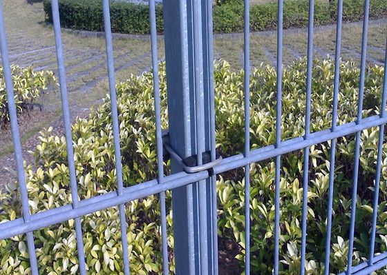 Hàng rào lưới đôi tự khóa H2400mm