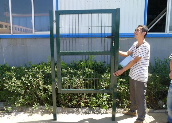 Cổng hàng rào bằng kim loại W1,8m sơn tĩnh điện màu xanh đậm