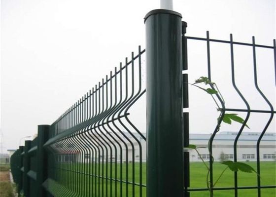 Hàng rào an ninh lưới cong V 100x300mm mạ kẽm