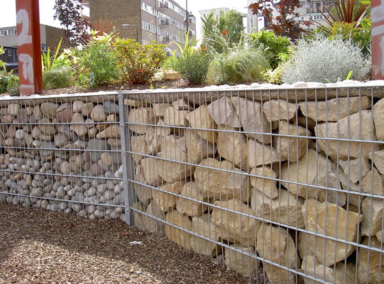 Hệ thống hàng rào rọ đá bằng đá gia cố mạ kẽm hàn Chiều rộng 1,5m
