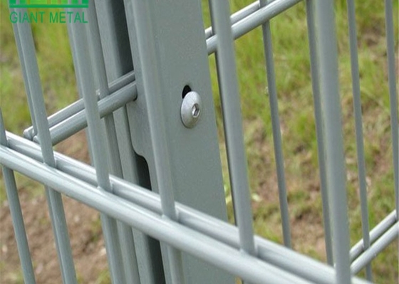50×200mm Garden Security Twin Wire Mesh Lớp hàng rào / hàng rào xử lý nhiệt