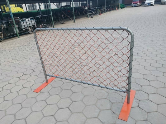 Lưới liên kết chuỗi PVC Lưới sự kiện tạm thời Hàng rào bằng kim loại Bàn chân phẳng Kiểm soát đám đông