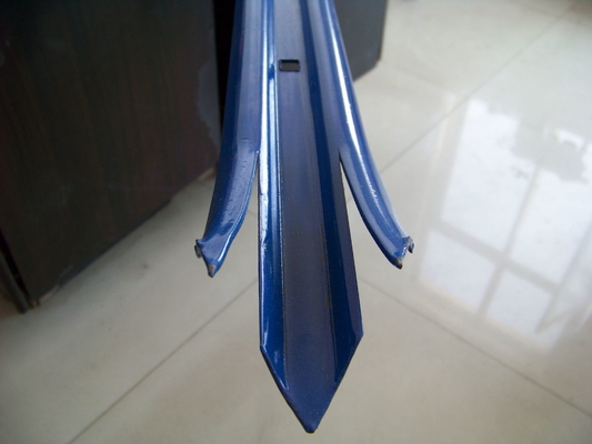 Hàng rào thép hình ống công nghiệp chiều cao 2,4m Sơn tĩnh điện Góc an ninh 40 * 40mm