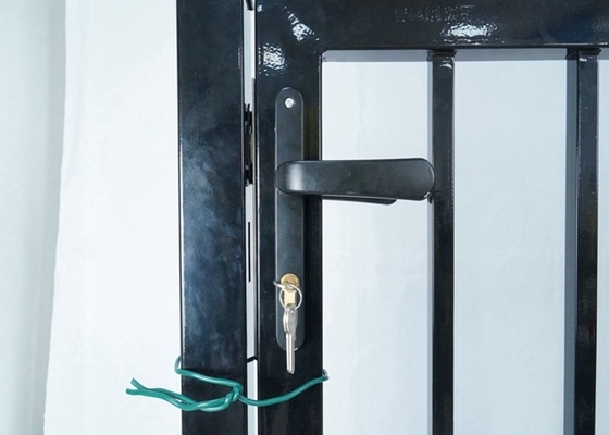 Ral6005 Chiều cao 1,5 / 1,8m Cổng hàng rào bằng kim loại Pvc Ống hàn đơn