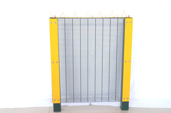 Hàng rào an ninh chống cắt 4mm Chiều cao 6feet phủ PVC với thanh phẳng